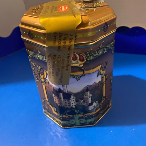 Stieffenhofer European Musical Cookie Tin - Picture 4 of 5